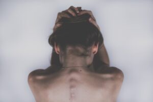 肩脂肪吸引後の痛みを改善するための方法は？